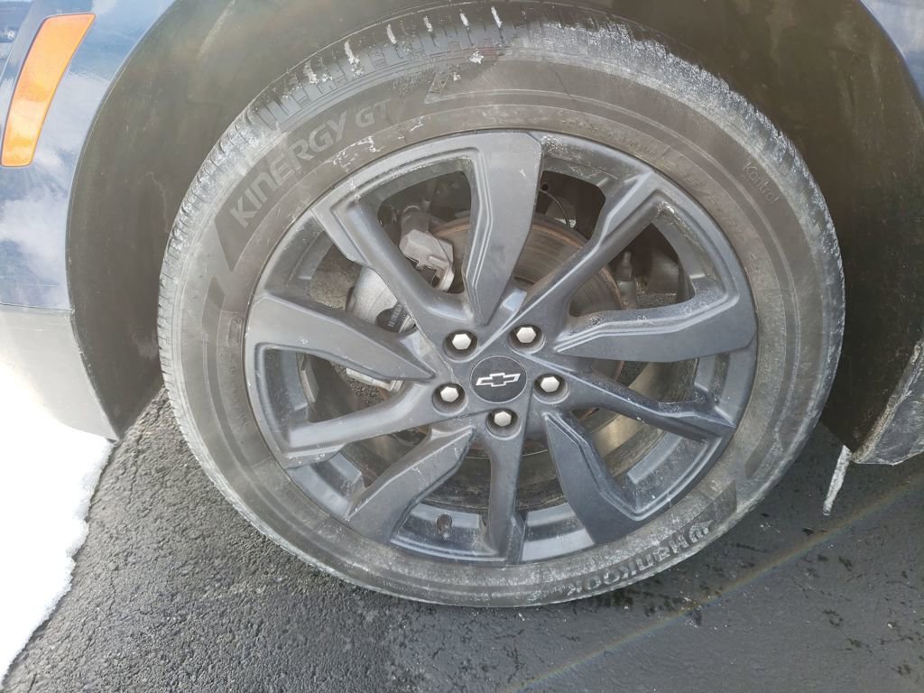 Used 2022 Chevrolet Equinox RS w/ Infotainment Package image 27