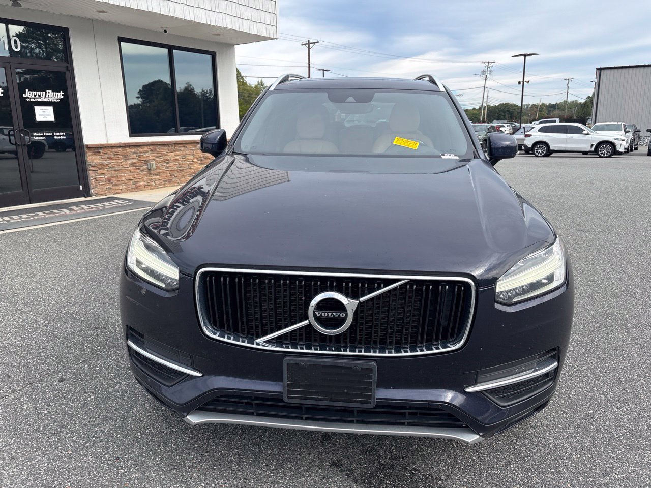 Used 2019 Volvo XC90 T6 Momentum AWD/4WD image 10