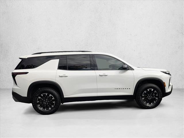 Used 2024 Chevrolet Traverse Z71 image 4