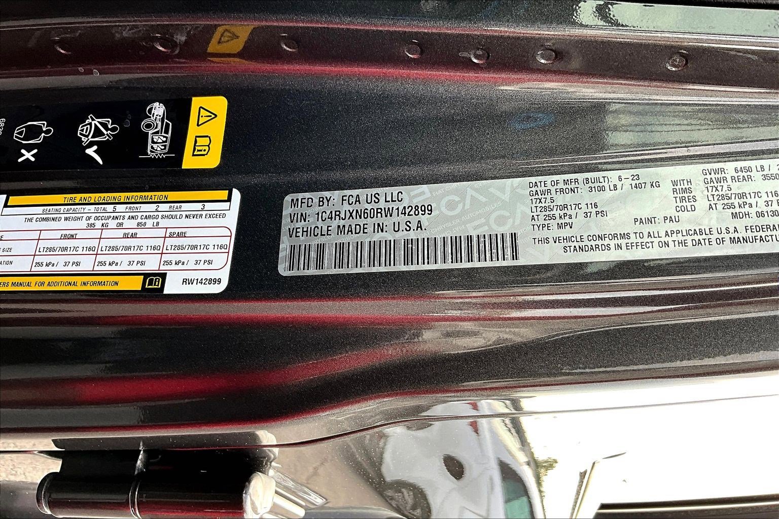 Used 2024 Jeep Wrangler Unlimited AWD/4WD image 18