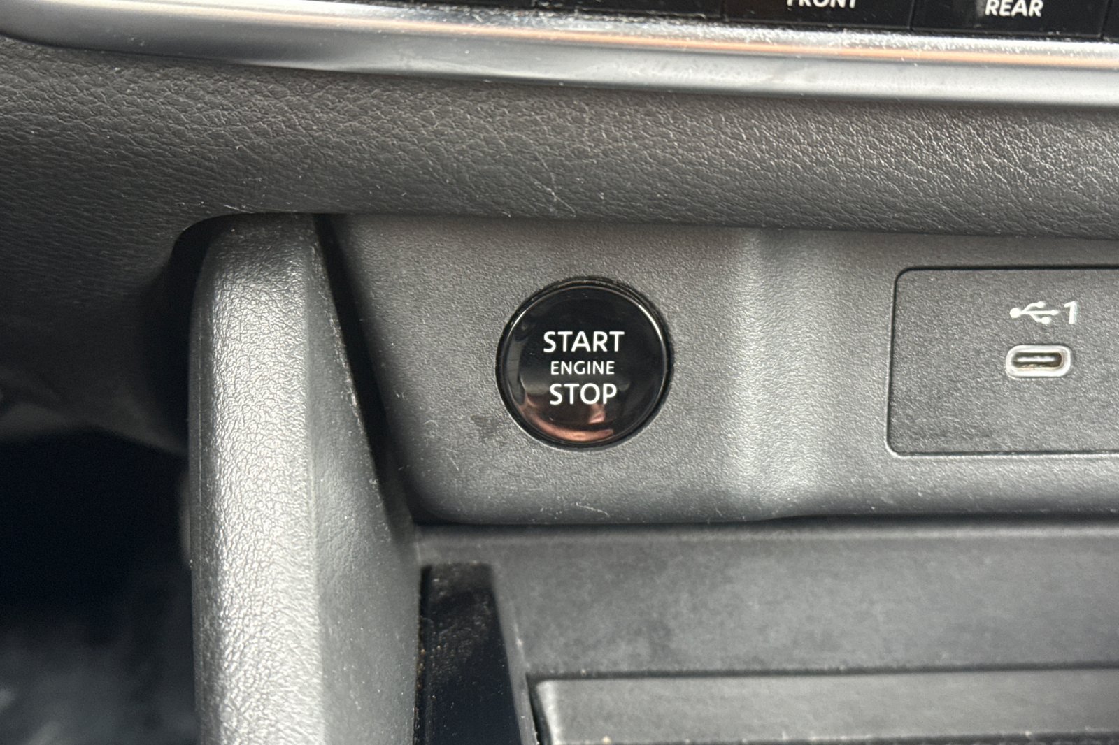 Certified 2024 Nissan Rogue SV FWD image 29