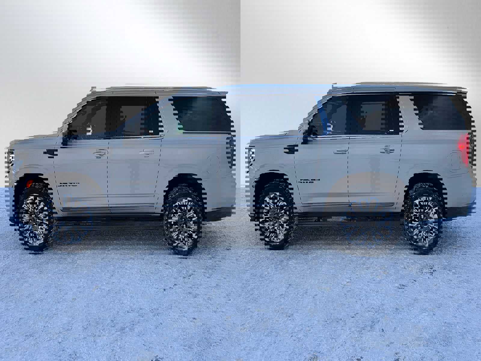 Used 2024 GMC Yukon XL Denali Ultimate image 6