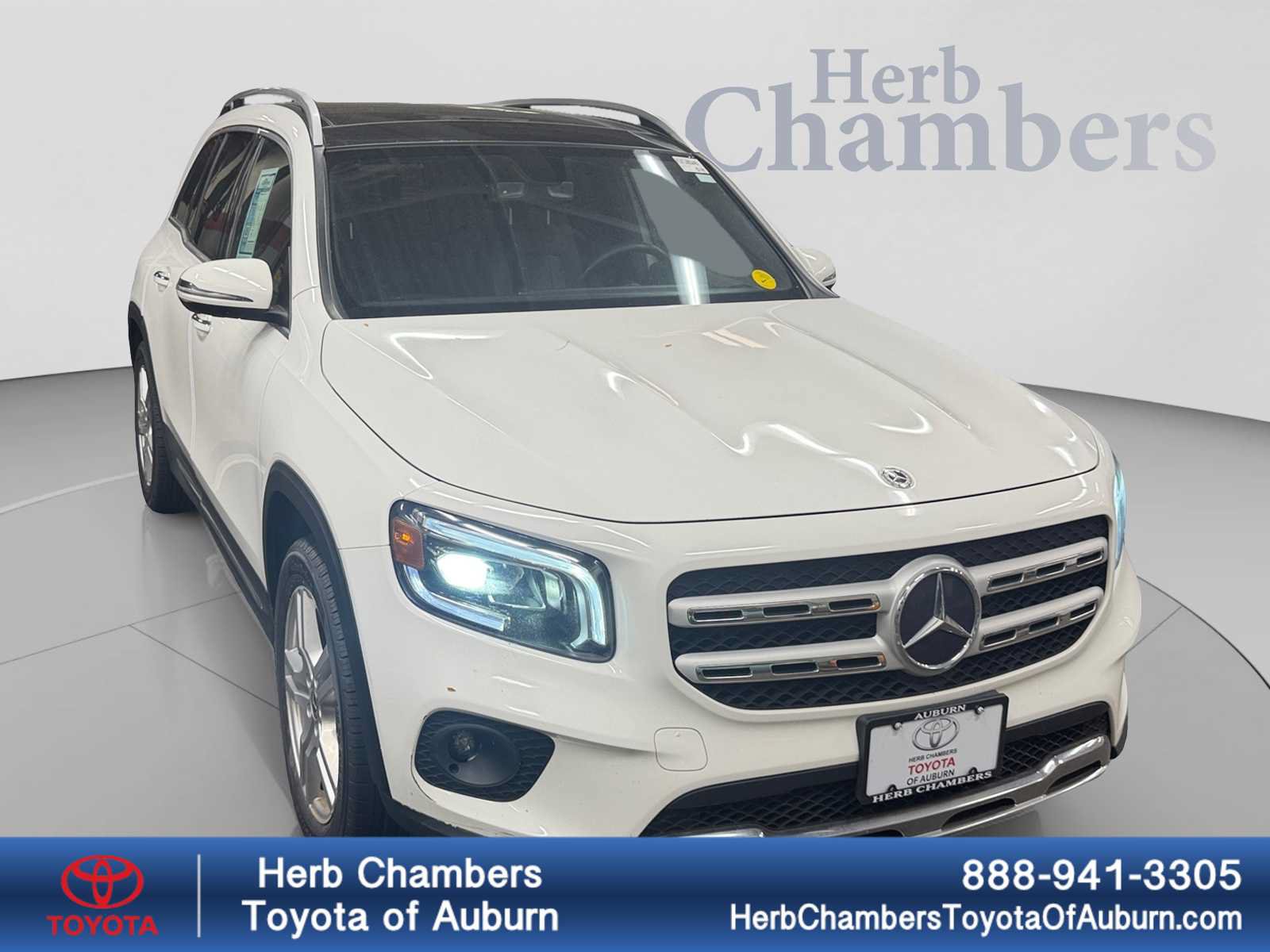 Used 2020 Mercedes-Benz GLB 250 4MATIC image 1