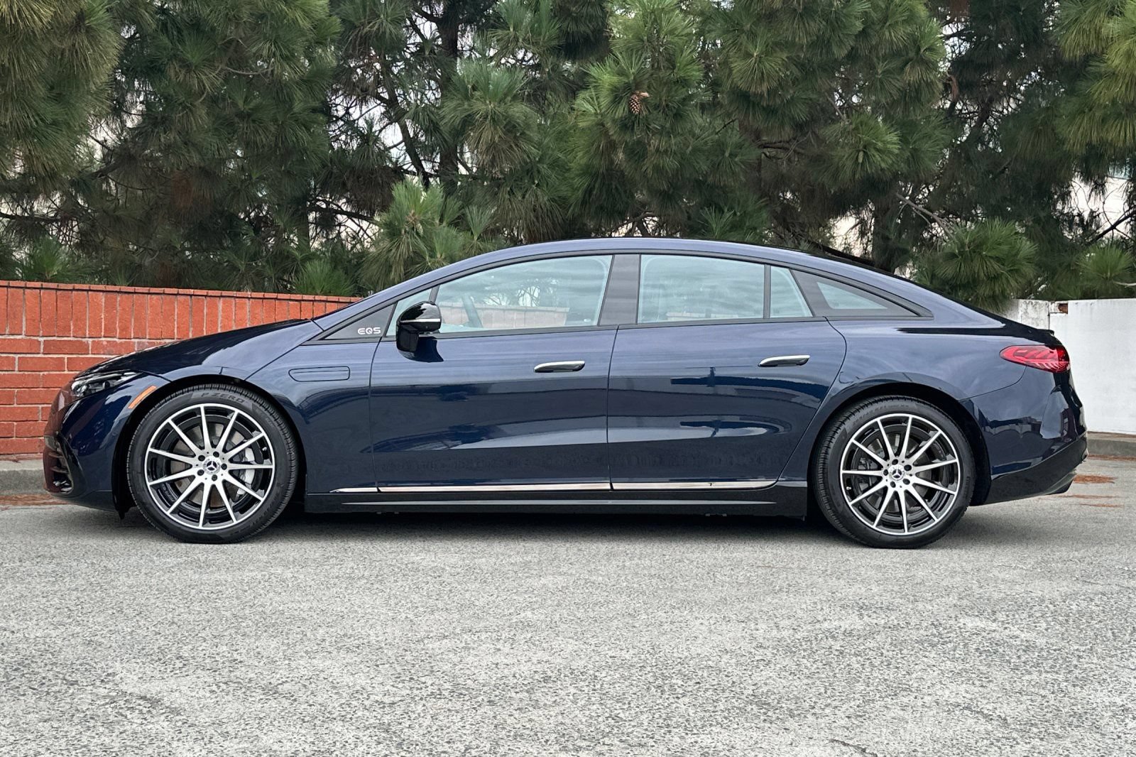 Certified 2025 Mercedes-Benz EQS 450+ 4MATIC Sedan image 8