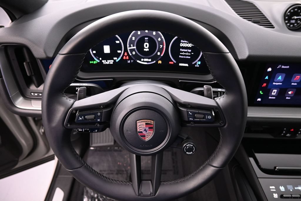 Certified 2026 Porsche Cayenne Coupe AWD/4WD image 12