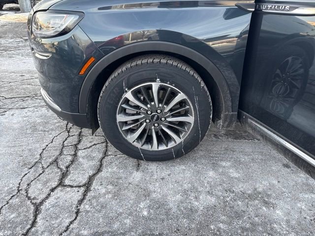 Certified 2023 Lincoln Nautilus AWD w/ Premium Package image 30
