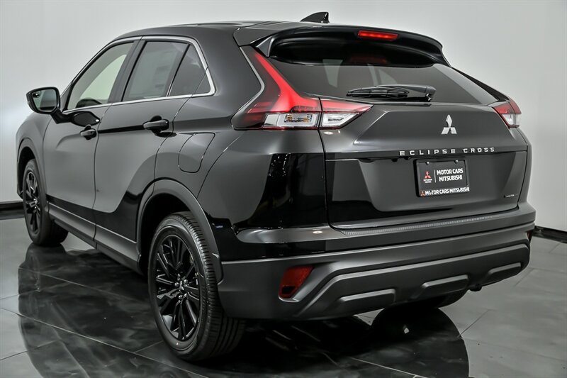 New 2026 Mitsubishi Eclipse Cross LE AWD/4WD image 7