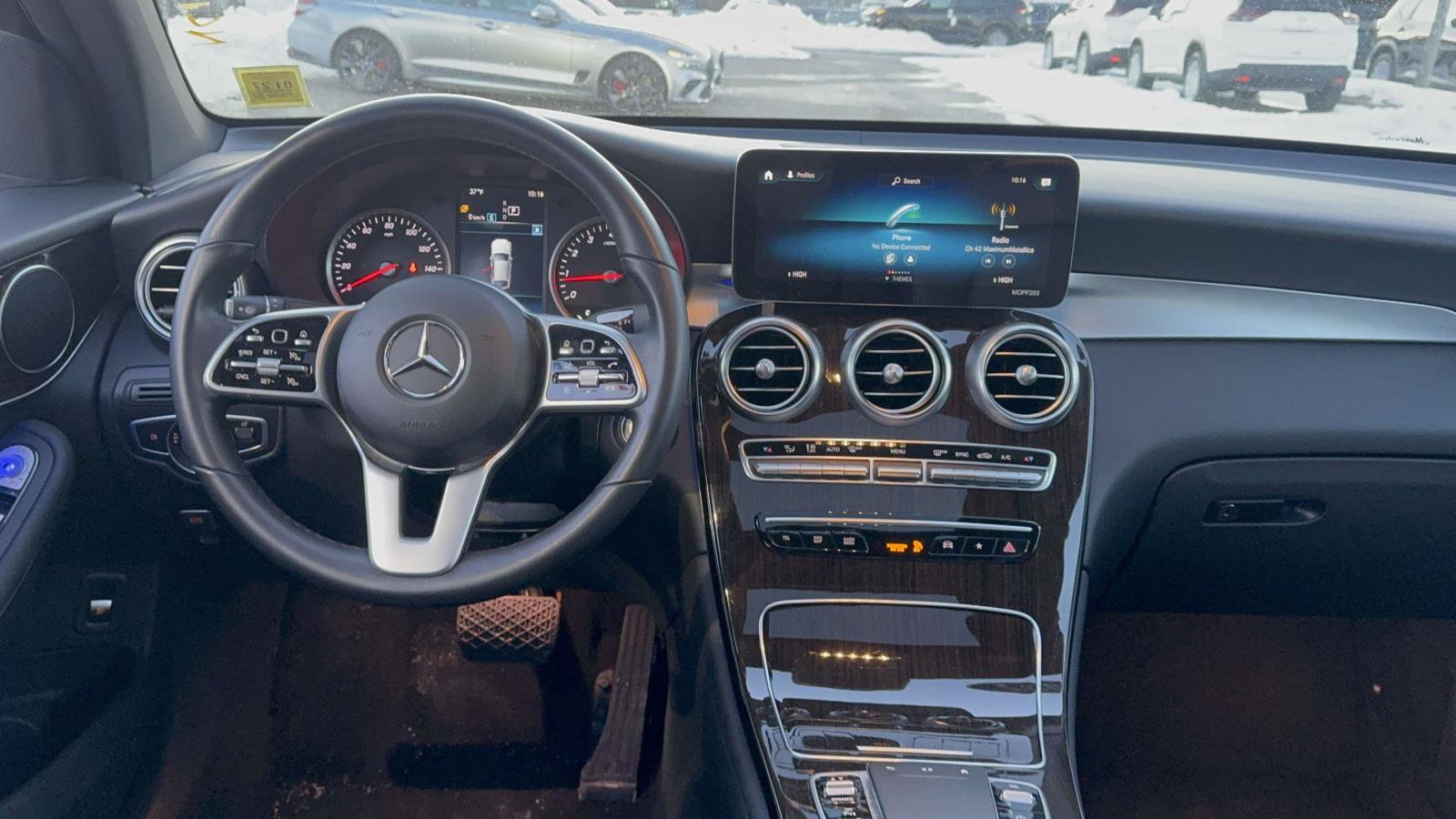 Used 2022 Mercedes-Benz GLC 300 4MATIC Coupe image 10