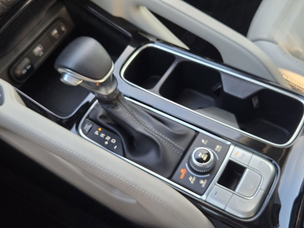 Used 2024 Kia Telluride SX Prestige image 19