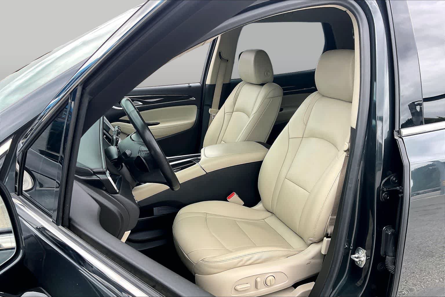 Used 2020 Buick Enclave Essence w/ Sound and Sites Package FWD image 9