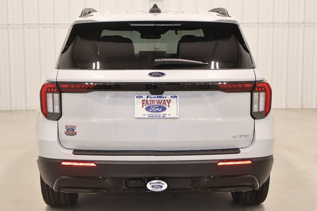 New 2026 Ford Explorer ST-Line image 7