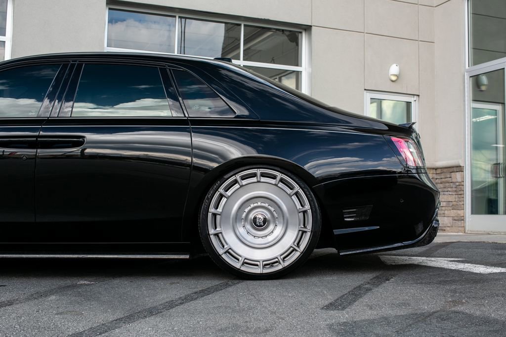 Used 2022 Rolls-Royce Ghost image 11