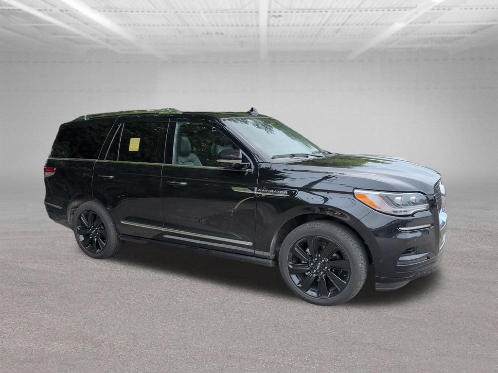 Used 2023 Lincoln Navigator Reserve AWD/4WD image 20