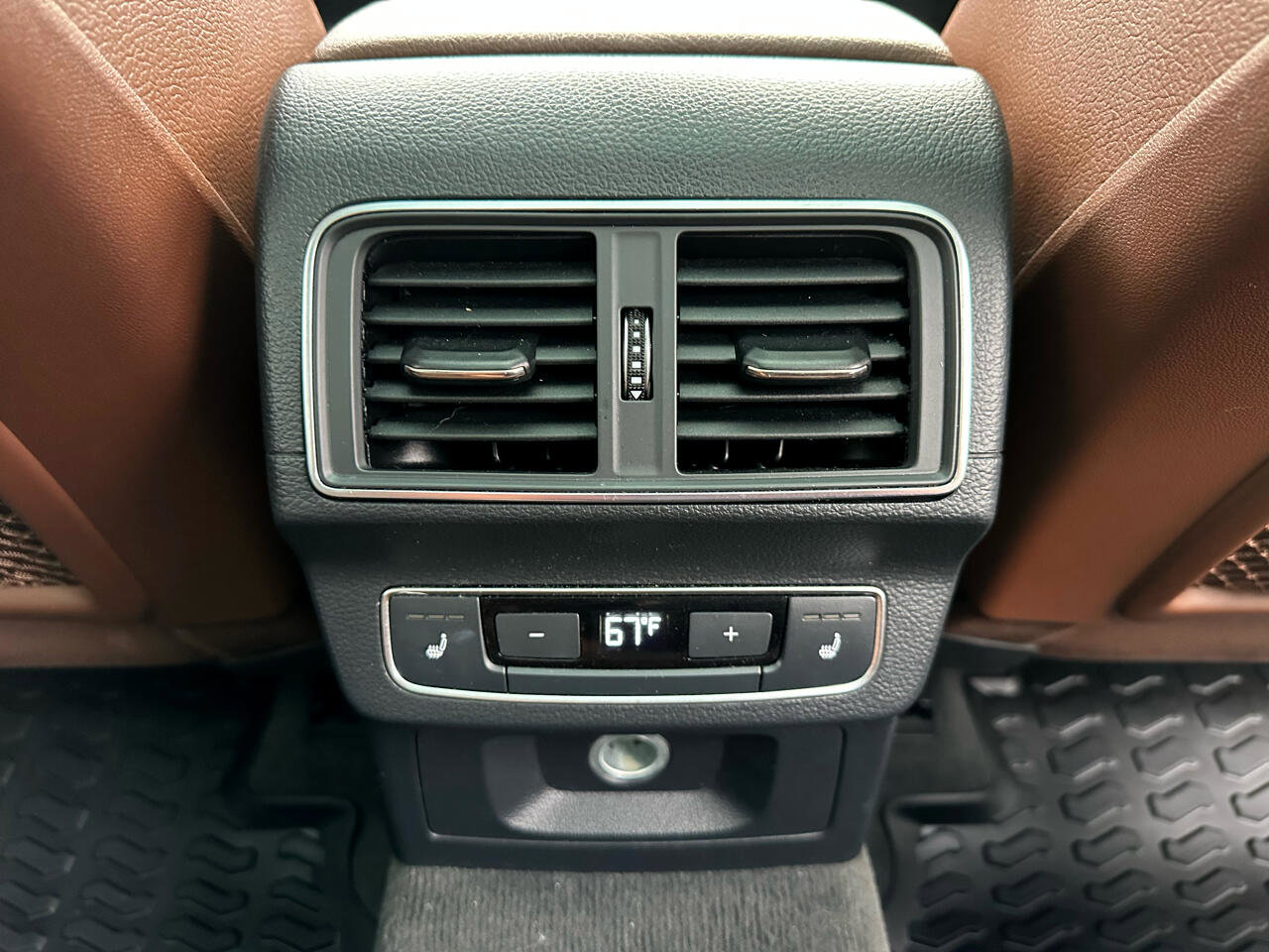 Used 2018 Audi Q5 2.0T Premium Plus w/ Premium Plus Package image 22