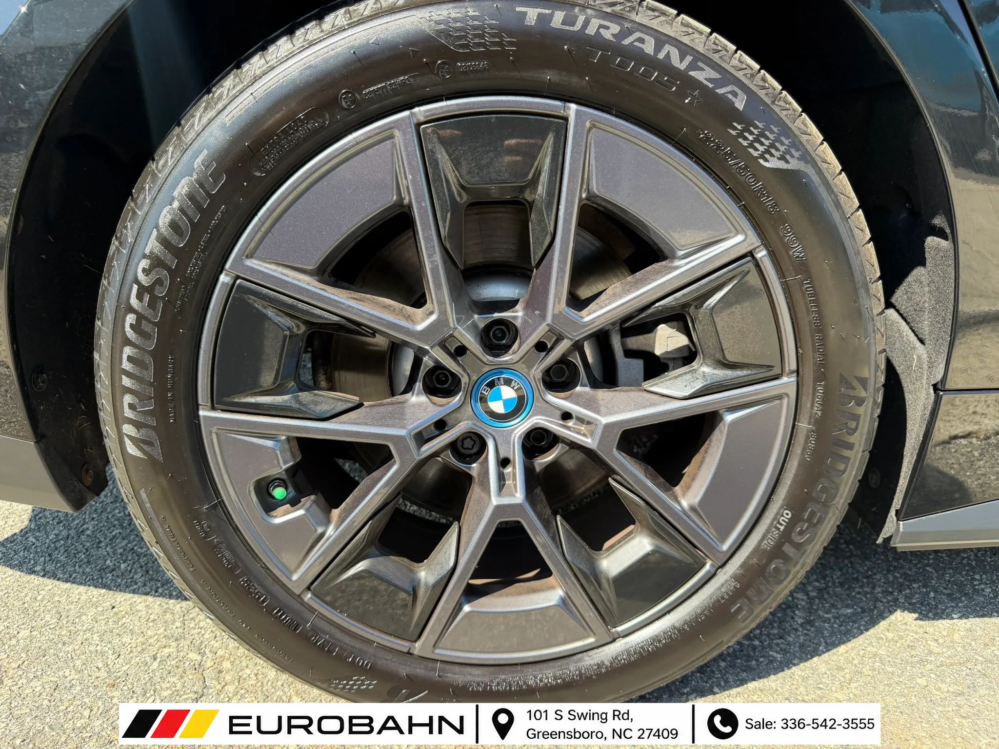 Used 2023 BMW i4 eDrive40 w/ Premium Package RWD image 27