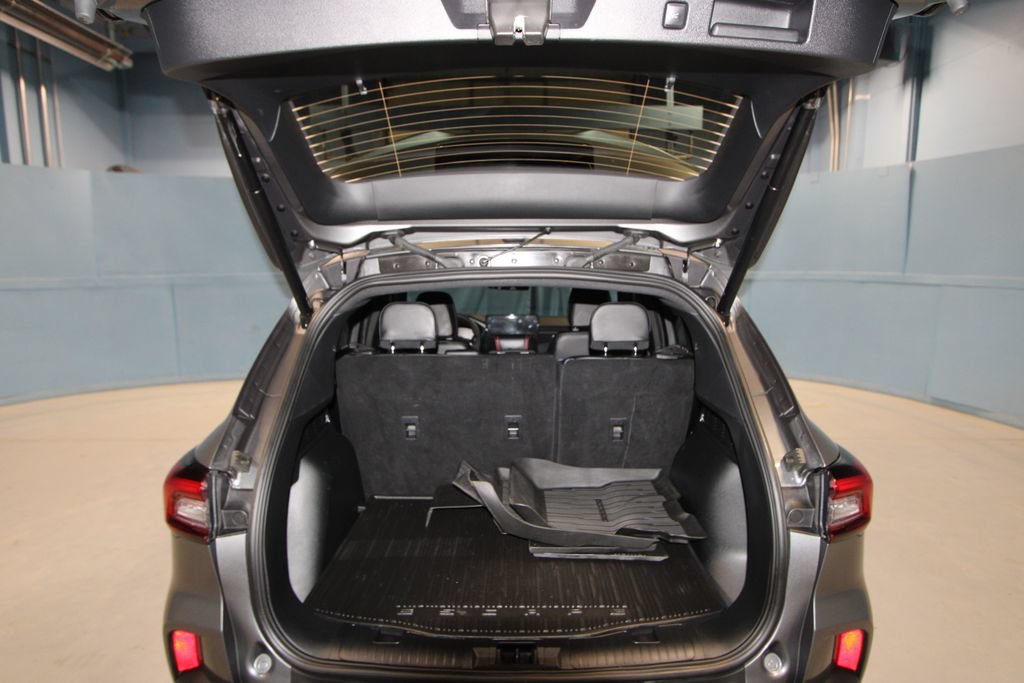 Used 2025 Ford Escape ST-Line Select w/ Tech Pack #1 AWD/4WD image 35