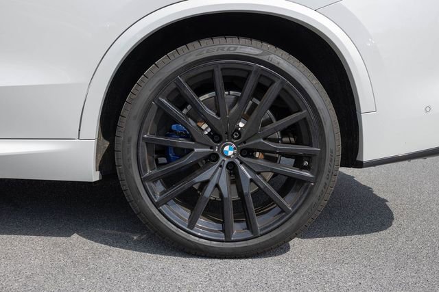 Used 2025 BMW X5 M60i image 6