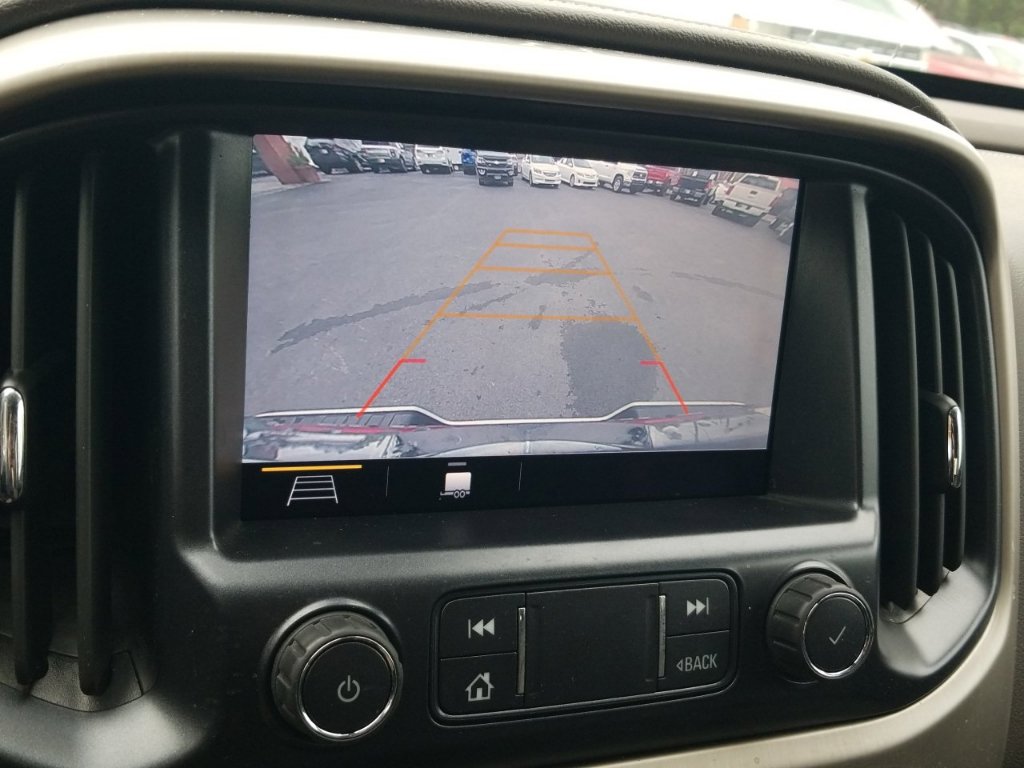 Used 2021 GMC Canyon Denali image 9