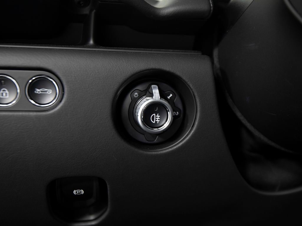 Used 2025 McLaren Artura Spider image 27