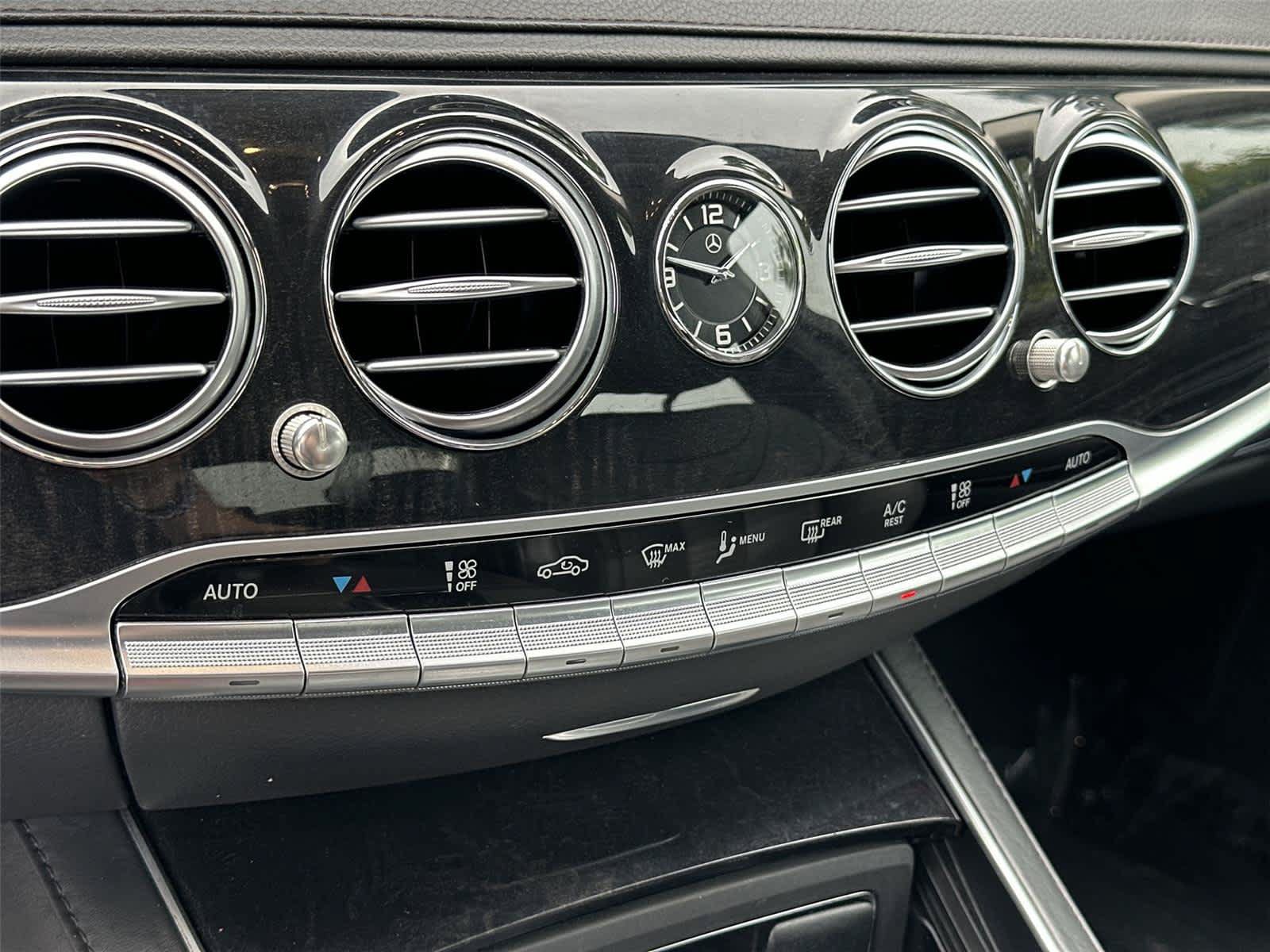 Used 2020 Mercedes-Benz S 560 Sedan image 36