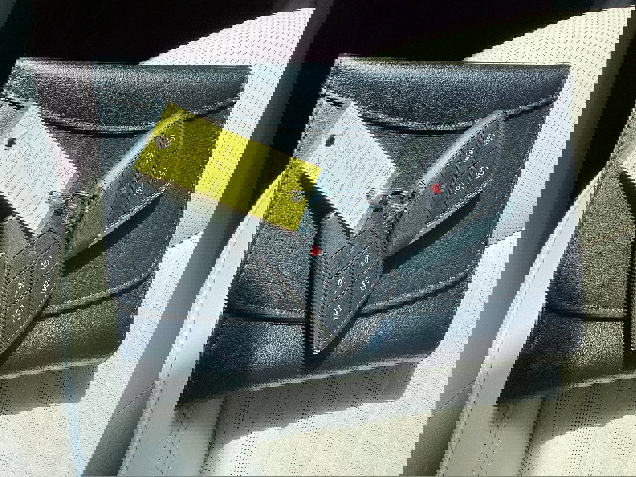 Used 2023 Buick Envision Avenir image 24