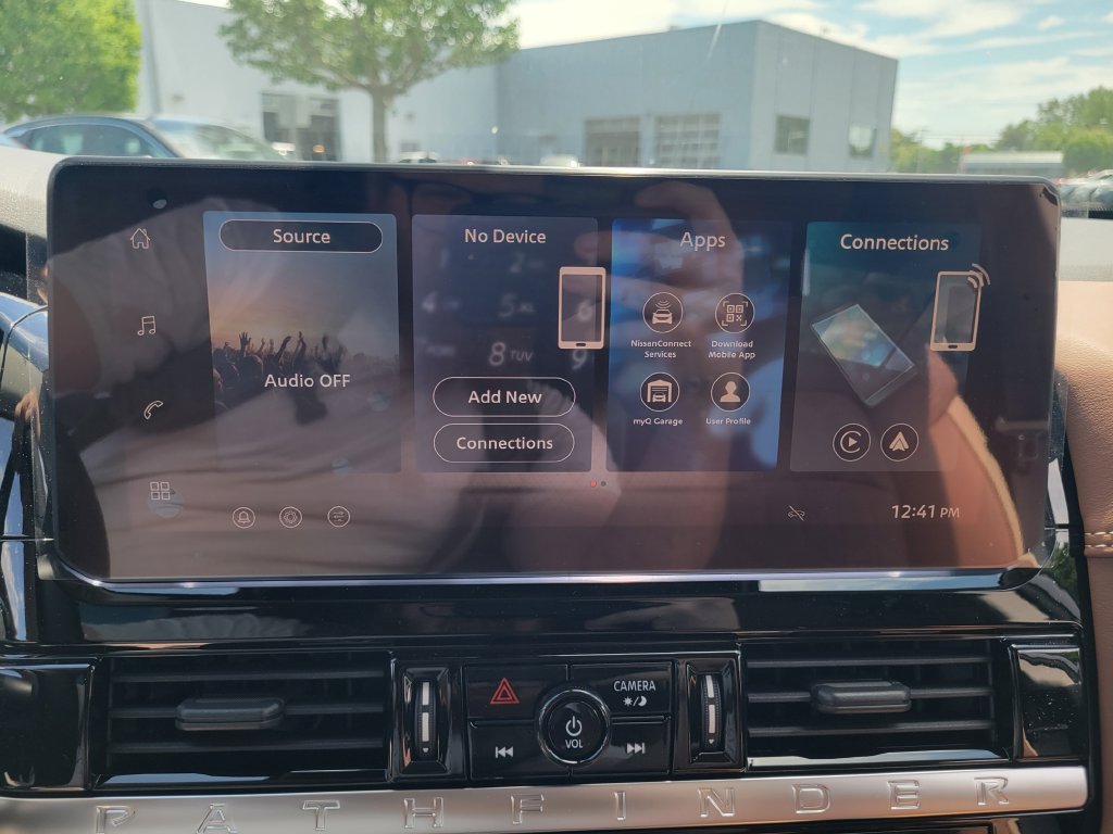 New 2026 Nissan Pathfinder Platinum AWD/4WD image 23