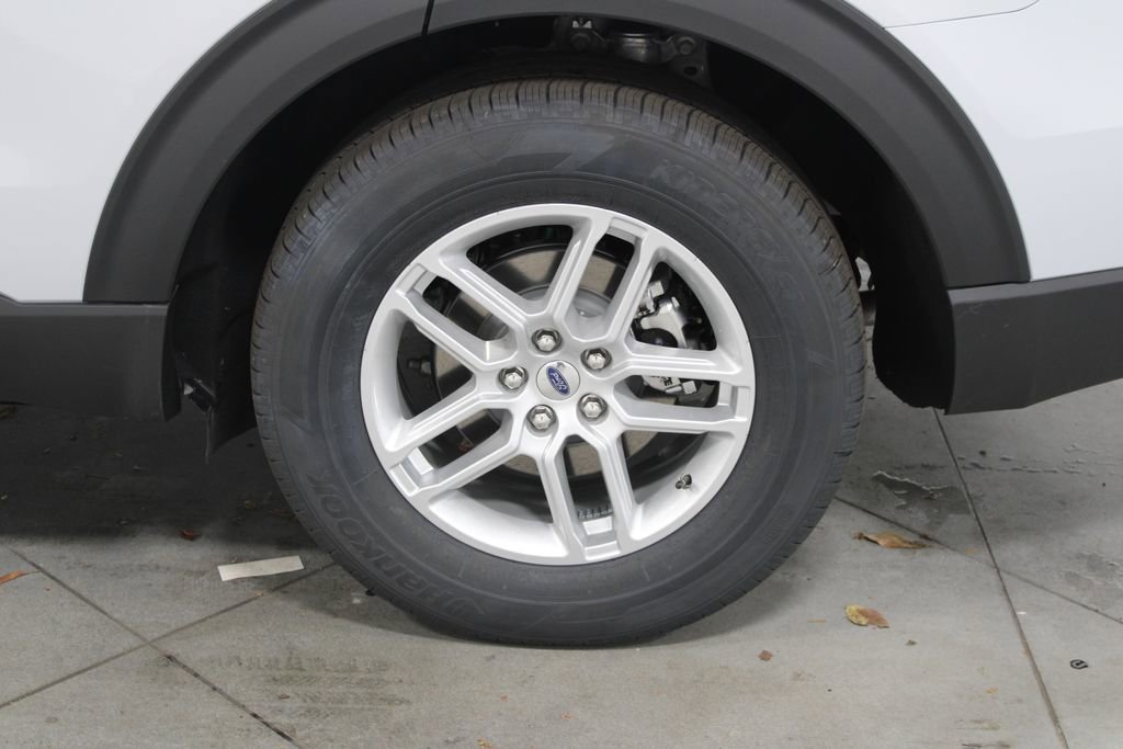 New 2026 Ford Explorer Active image 17