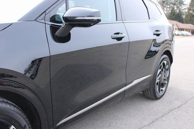 Used 2025 Kia Sportage SX image 49