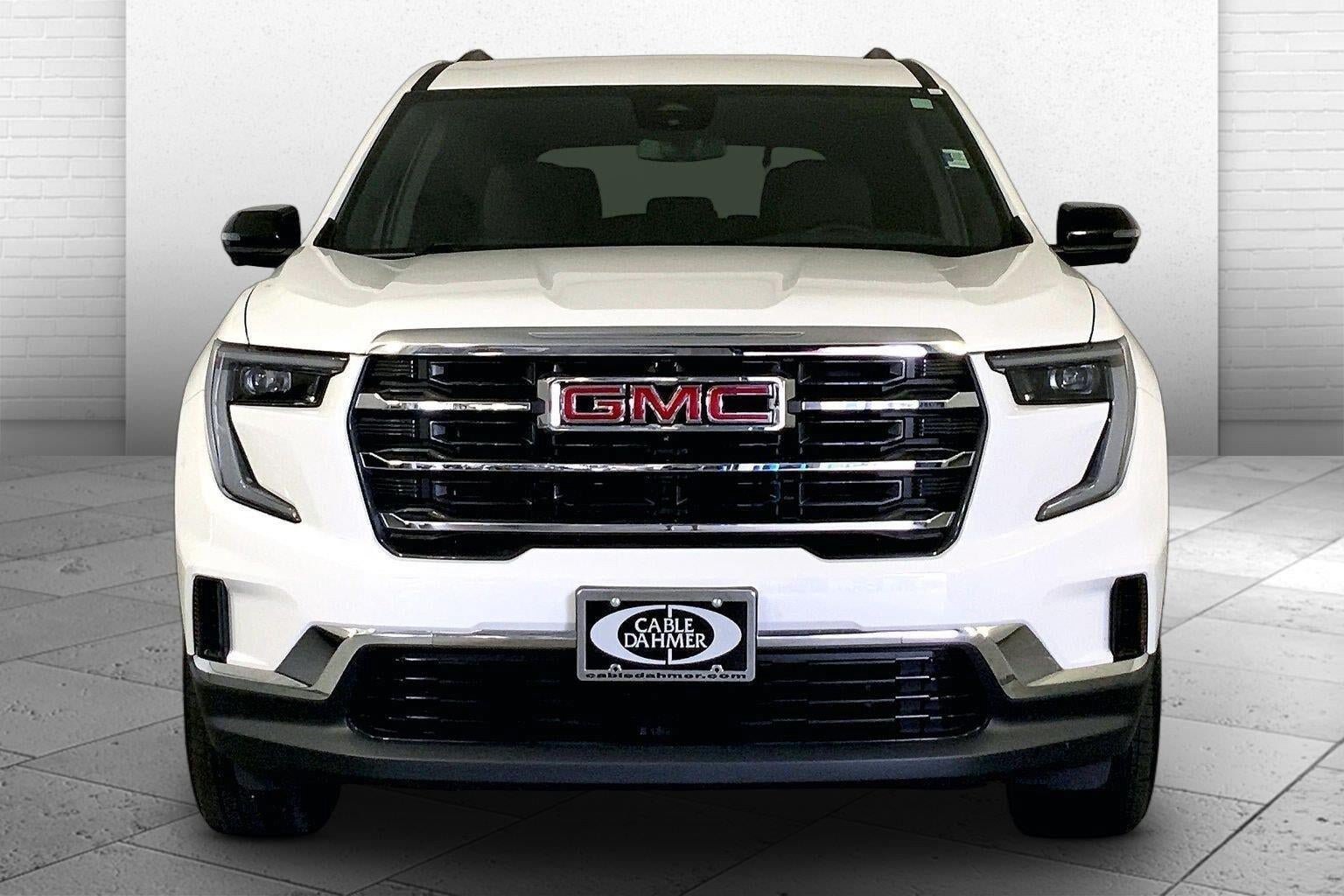 Used 2025 GMC Acadia Elevation AWD/4WD image 2