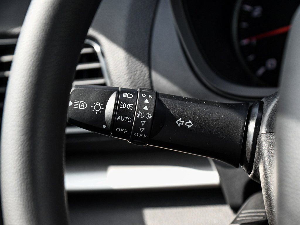 New 2024 Mitsubishi Eclipse Cross LE image 22