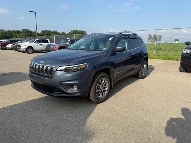 Used 2021 Jeep Cherokee Latitude Lux w/ Sun & Sound Group AWD/4WD image 3