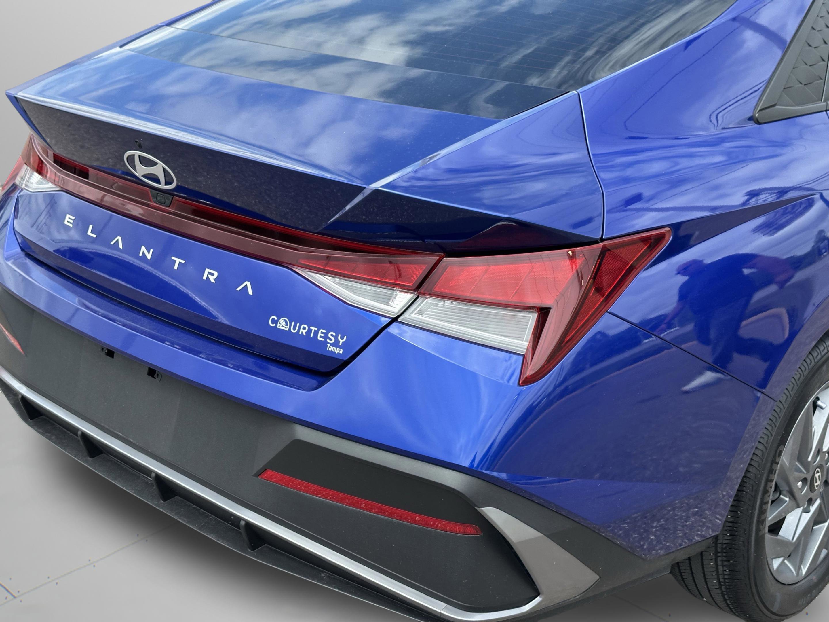 Certified 2024 Hyundai Elantra SEL image 35