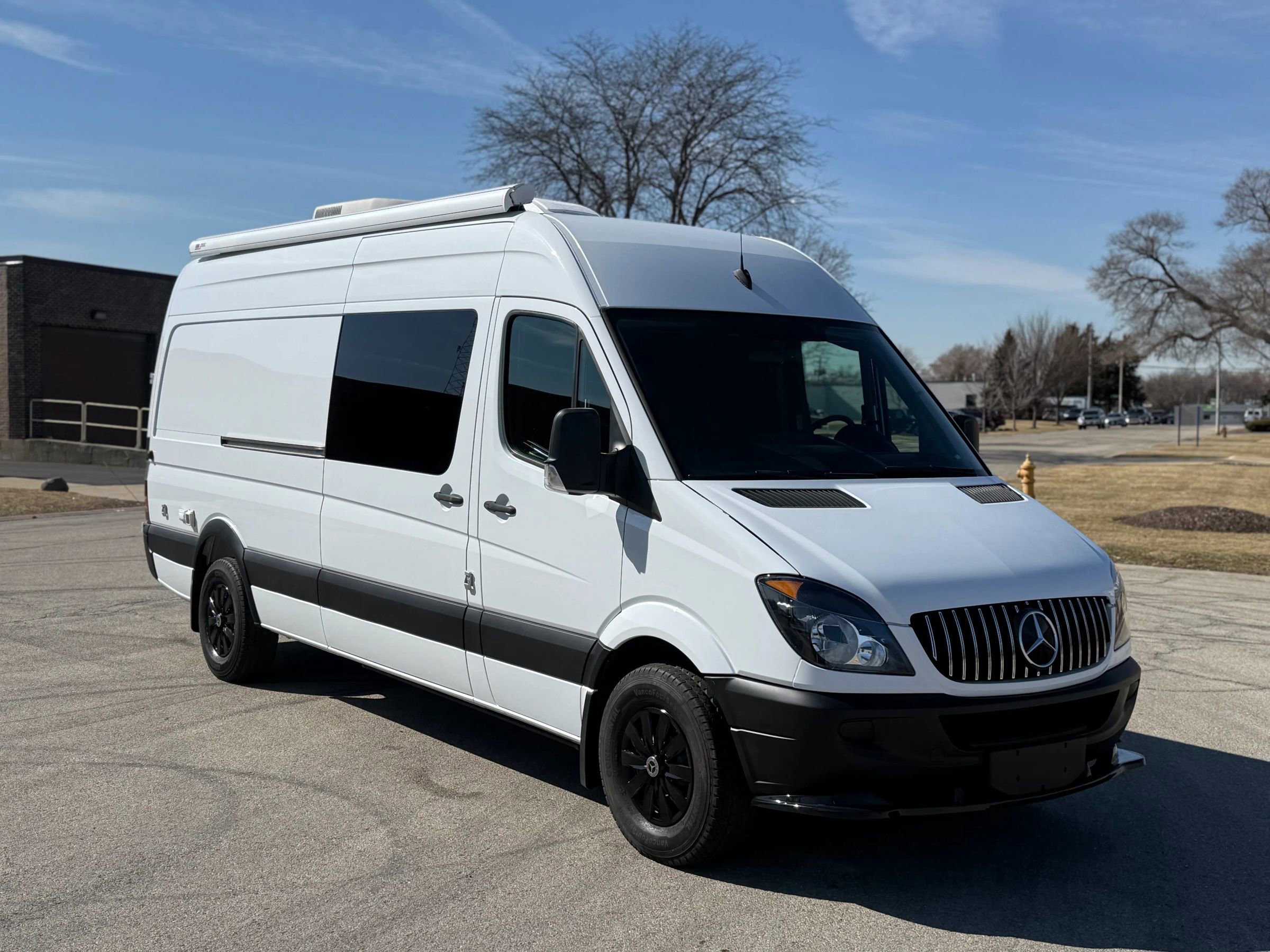 Used 2011 Mercedes-Benz Sprinter 2500 w/ Premium Pkg image 1
