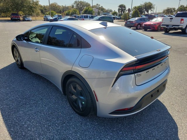 Used 2024 Toyota Prius LE image 12