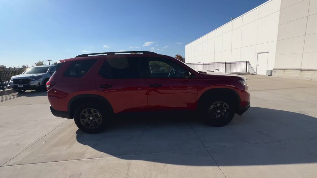 New 2025 Honda Pilot TrailSport image 10