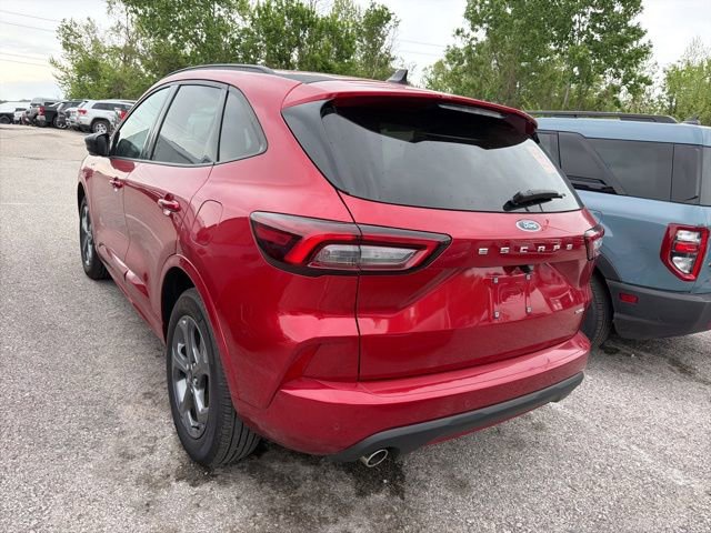 Used 2024 Ford Escape ST-Line w/ Tech Pack #1 AWD/4WD image 5