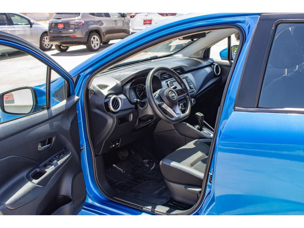 Used 2023 Nissan Versa SV FWD image 25