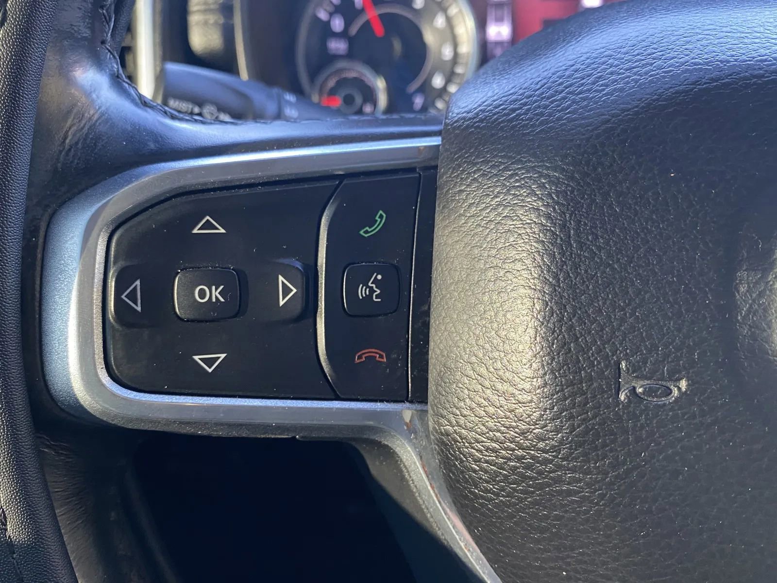 Used 2019 RAM 1500 Laramie AWD/4WD image 20