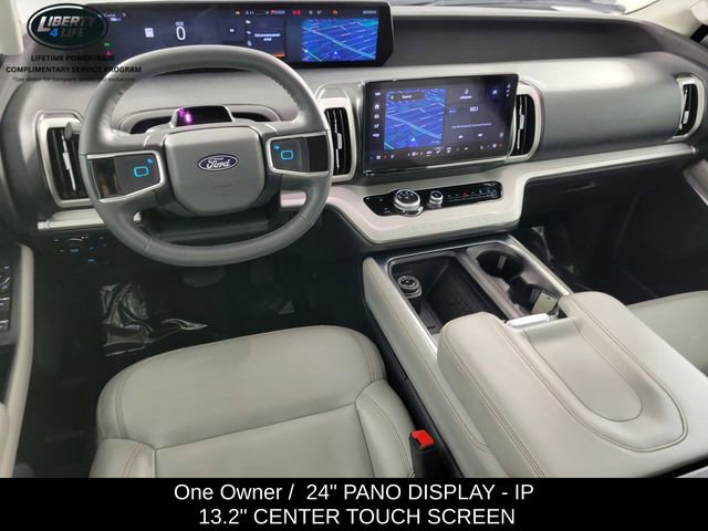 Used 2025 Ford Expedition Active image 33