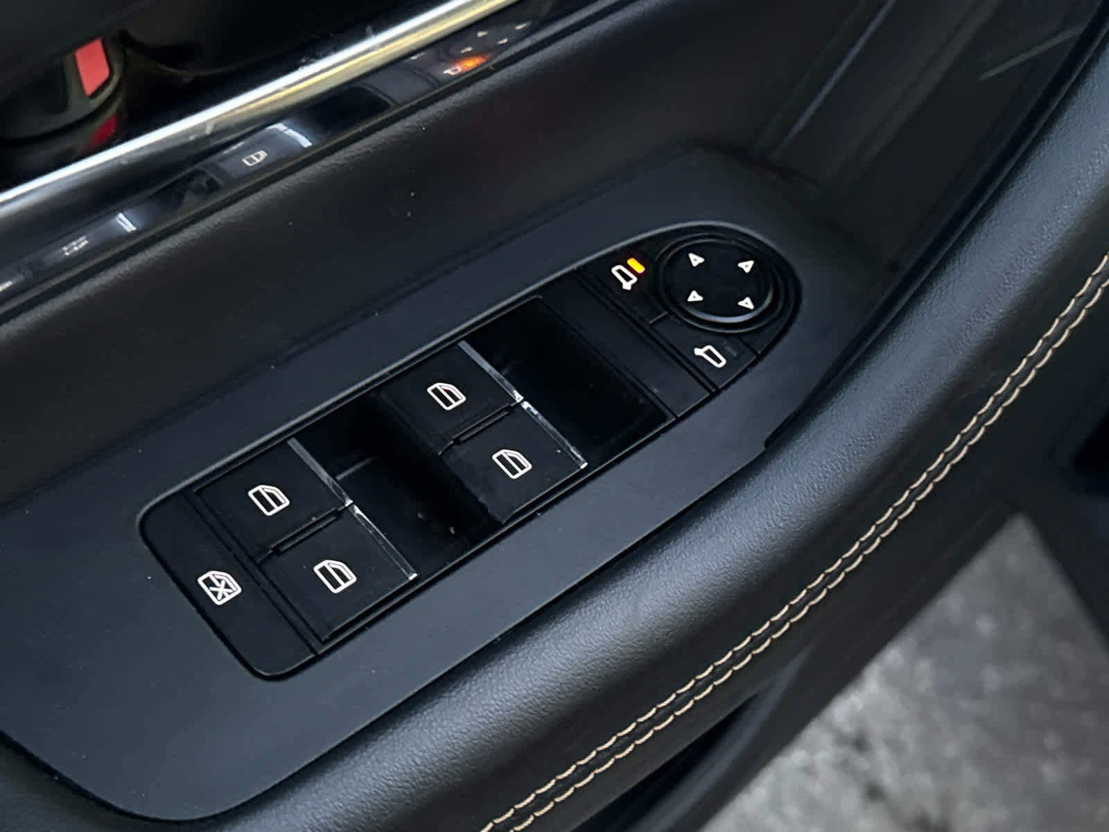 Certified 2025 MAZDA CX-90 3.3 Turbo w/ Preferred Package image 14