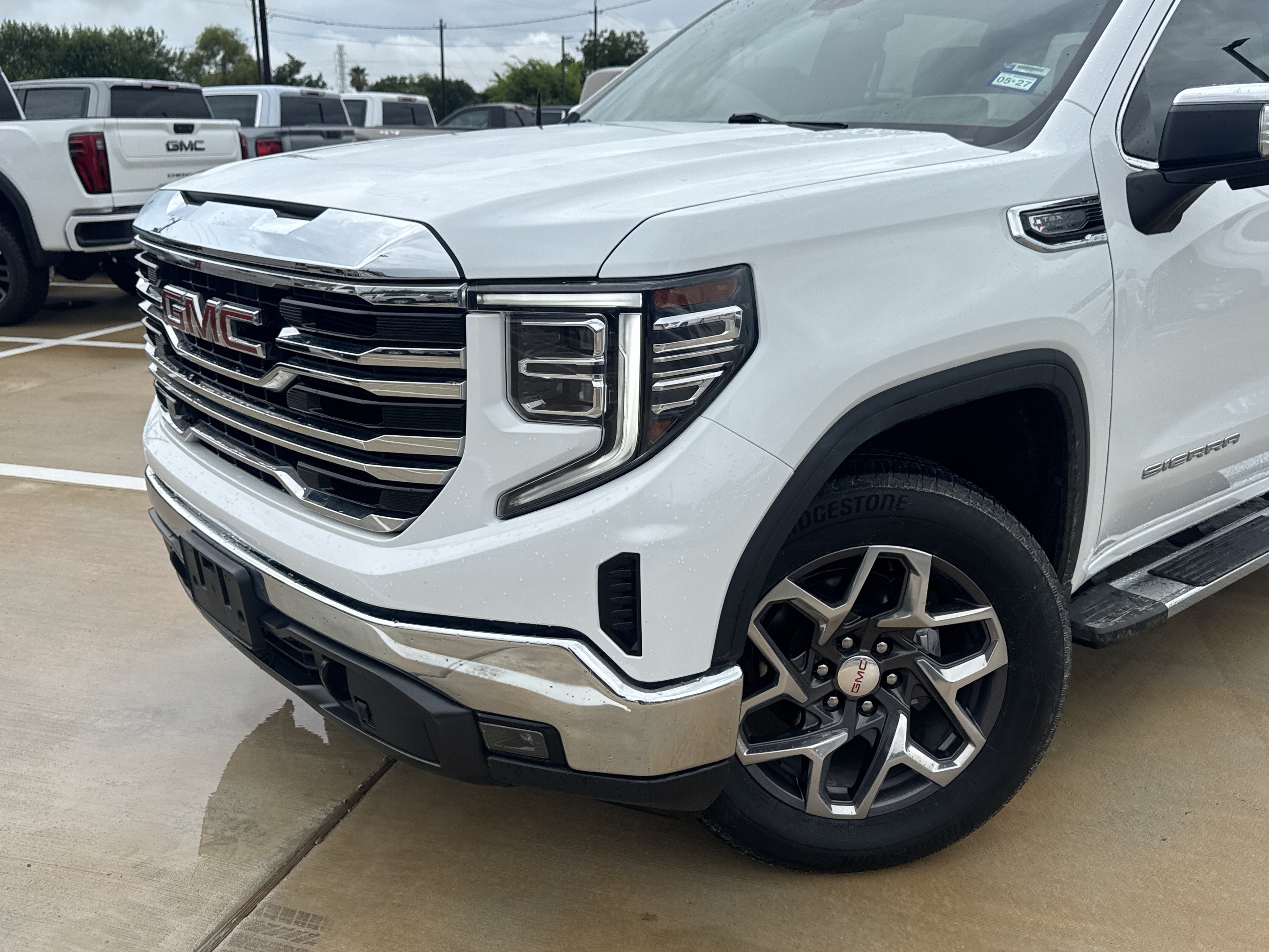 Used 2023 GMC Sierra 1500 SLT RWD image 2