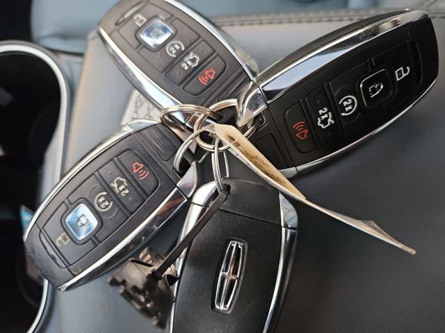 Used 2019 Lincoln Nautilus Reserve w/ Cargo Utility Package AWD/4WD image 58