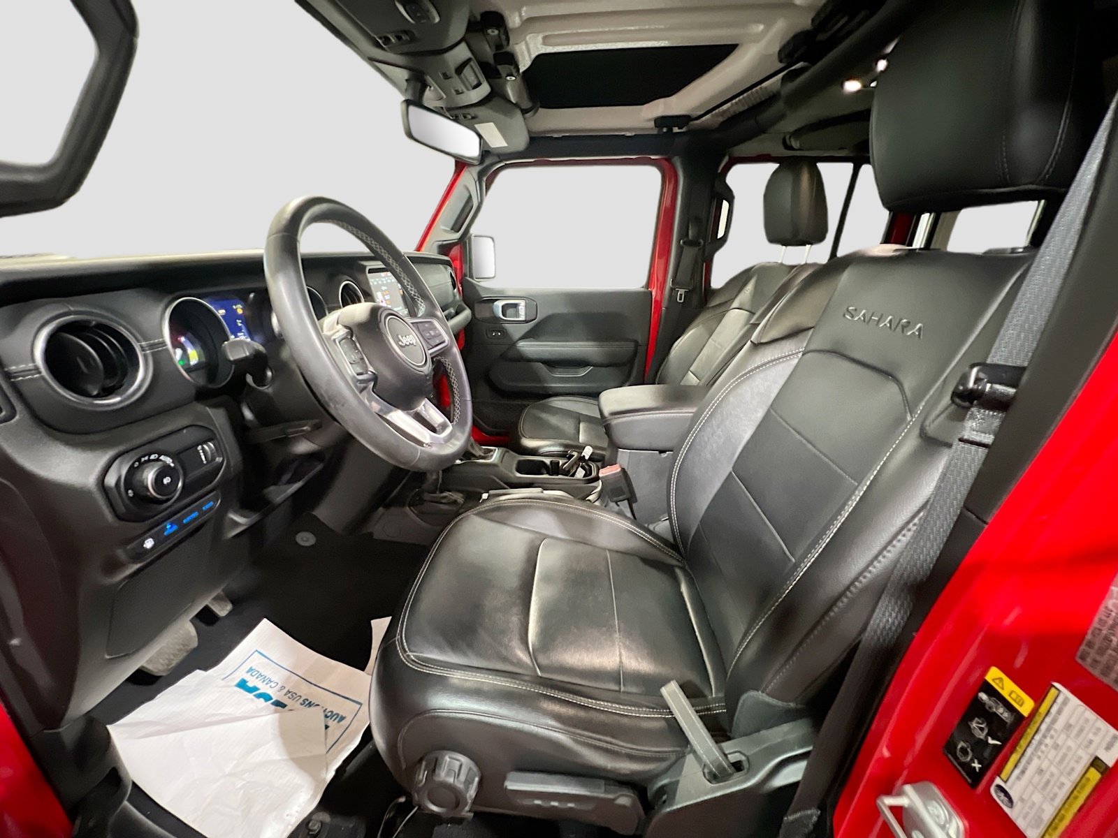 Used 2023 Jeep Wrangler Sahara image 15