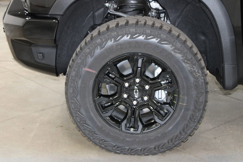 New 2026 Chevrolet Silverado 1500 ZR2 image 60