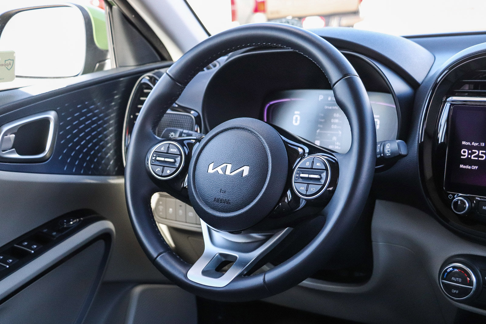 Used 2023 Kia Soul EX FWD image 15