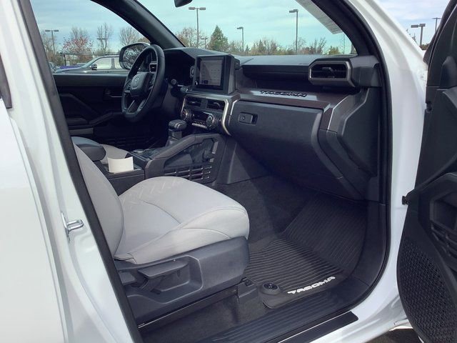 Used 2025 Toyota Tacoma SR5 image 37