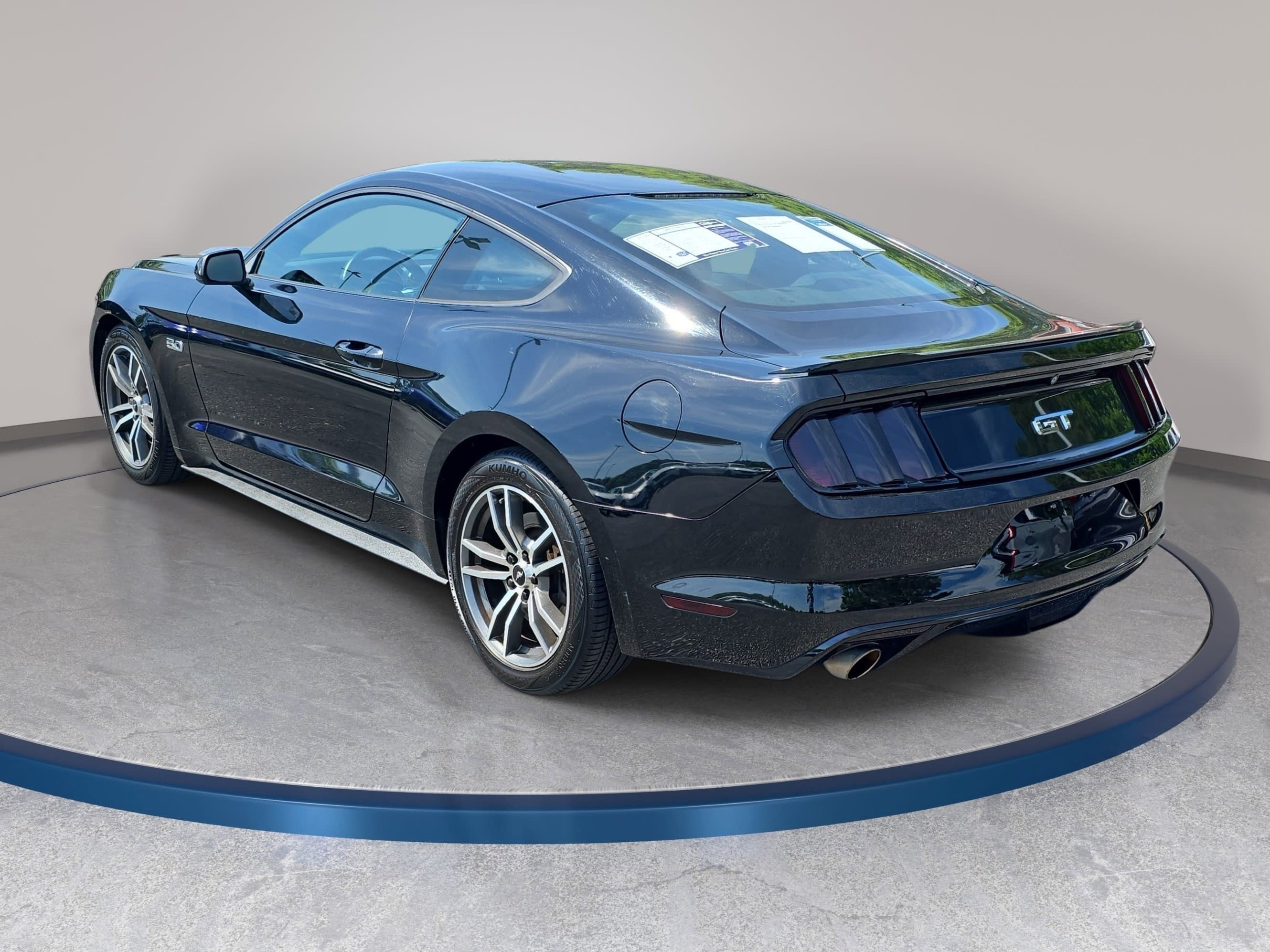 Used 2015 Ford Mustang GT RWD image 7