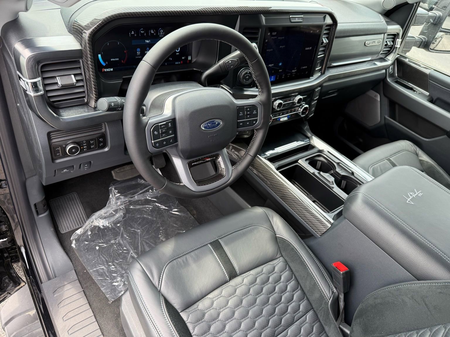 New 2026 Ford F250 Lariat w/ Black Appearance Package image 14