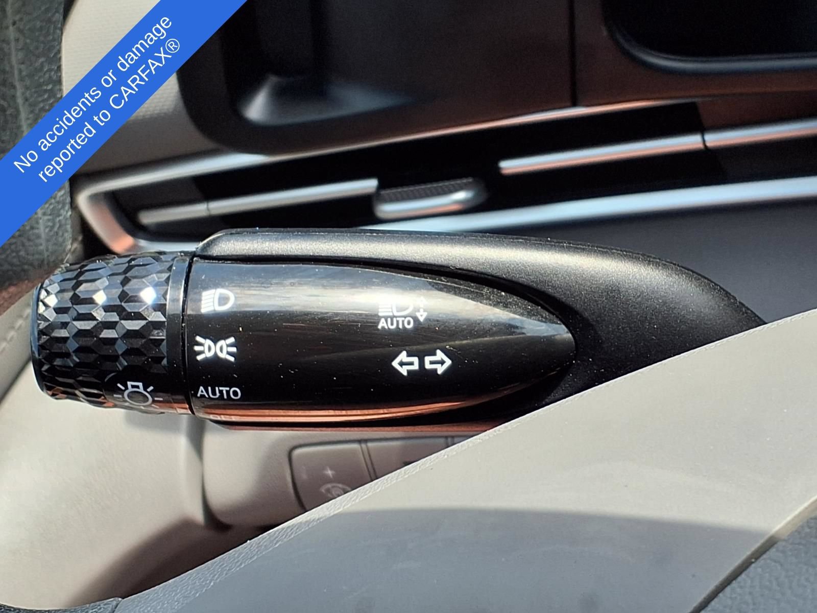 Used 2022 Hyundai Elantra SE FWD image 21