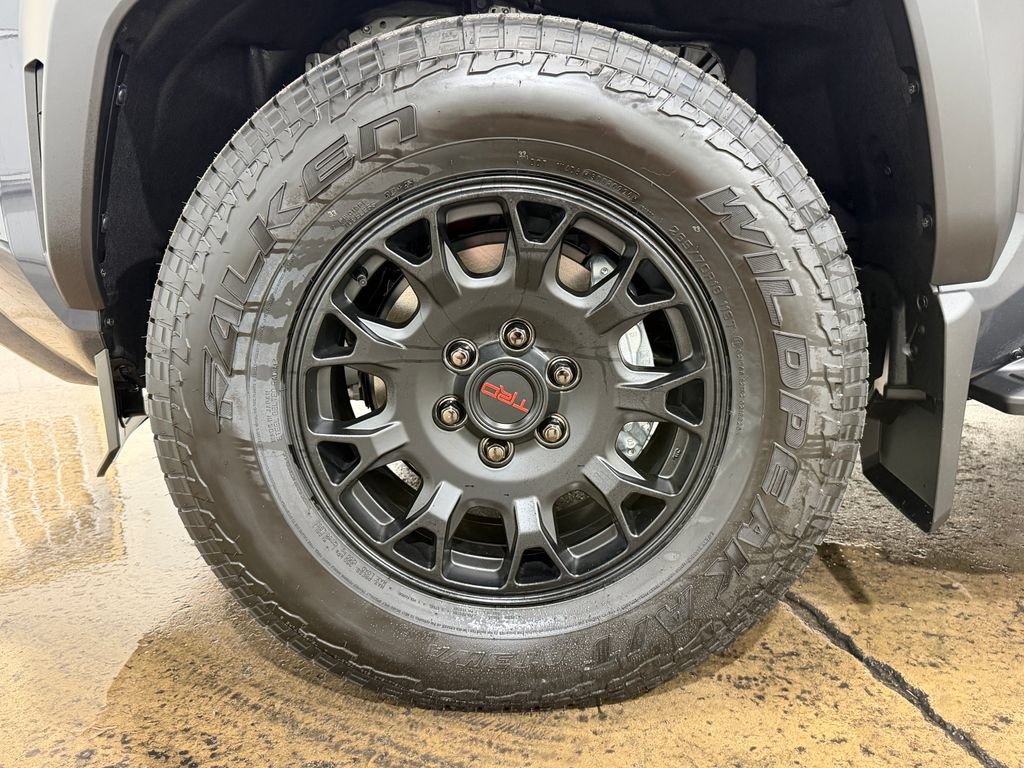 New 2026 Toyota 4Runner TRD Off-Road Premium AWD/4WD image 15